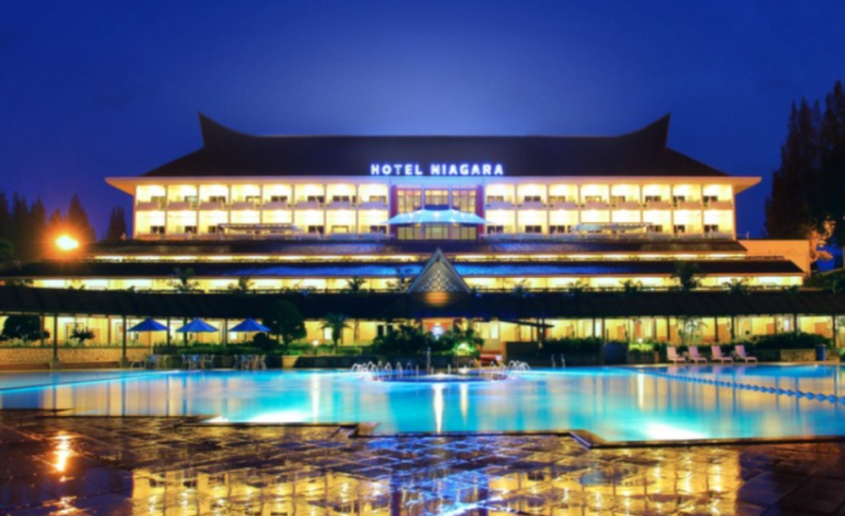 Hotel Niagara Parapat Terbesar di Parapat Sumatera Utara