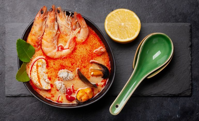 Tom Yum Kuliner Tradisional Thailand Terkenal Di Dunia