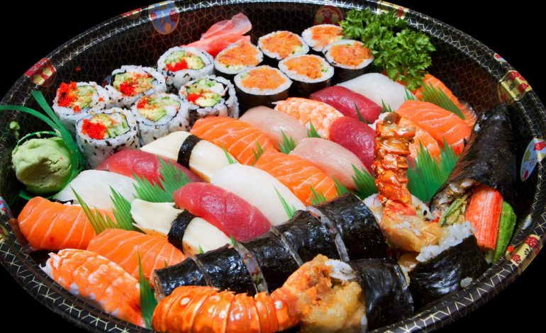 Sushi Makanan Mentah Khas Jepang Populer Di Dunia