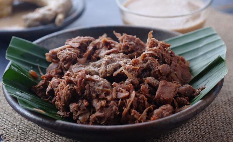 Gudeg Makanan Khas Yogyakarta Terbuat Dari Nangka