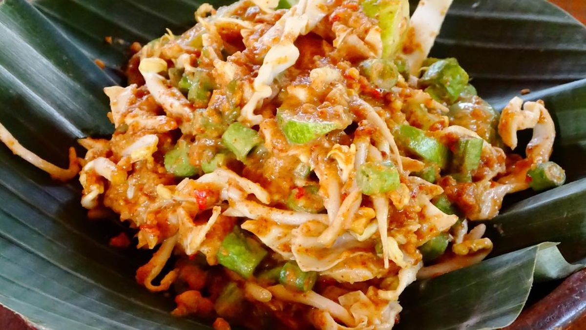 Karedok Makanan Khas Daerah Sunda Indonesia,